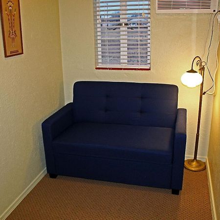 טוקומקארי Blue Swallow Motel מראה חיצוני תמונה